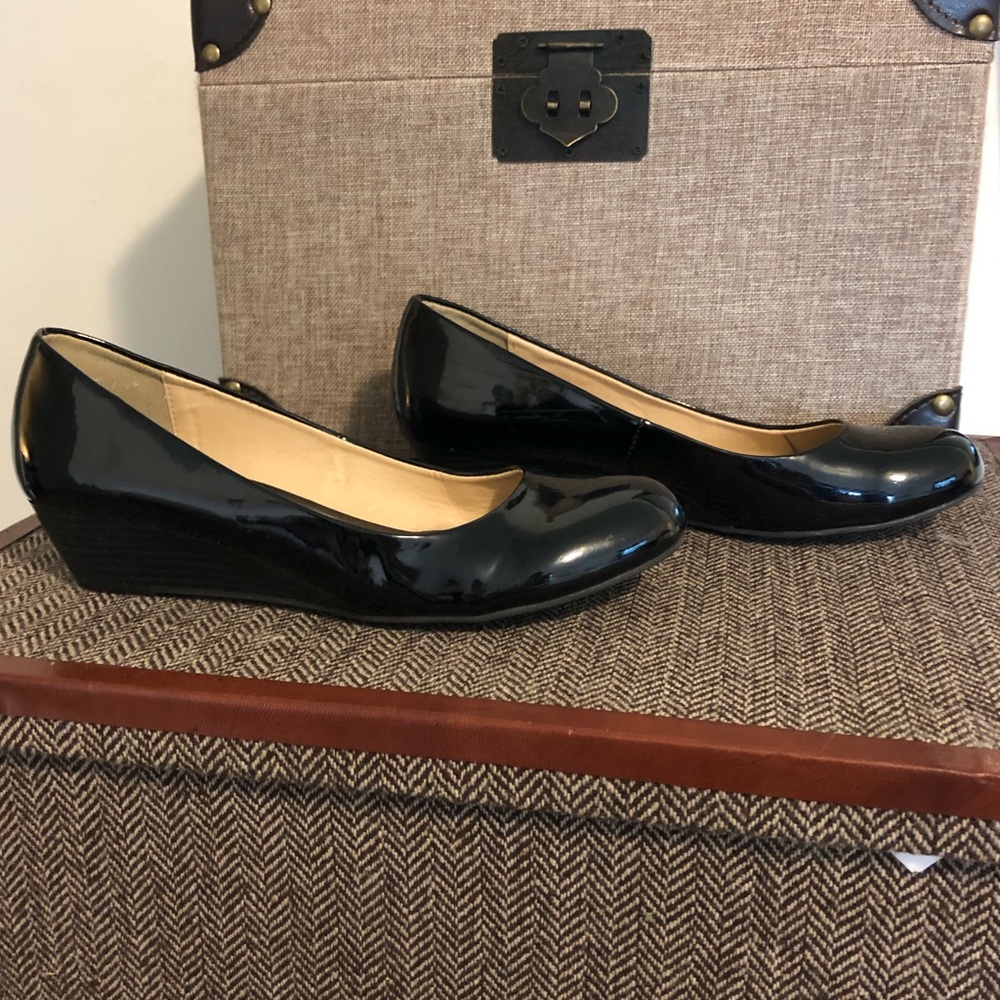 Chinese Laundry Black Patten-Leather Wedge